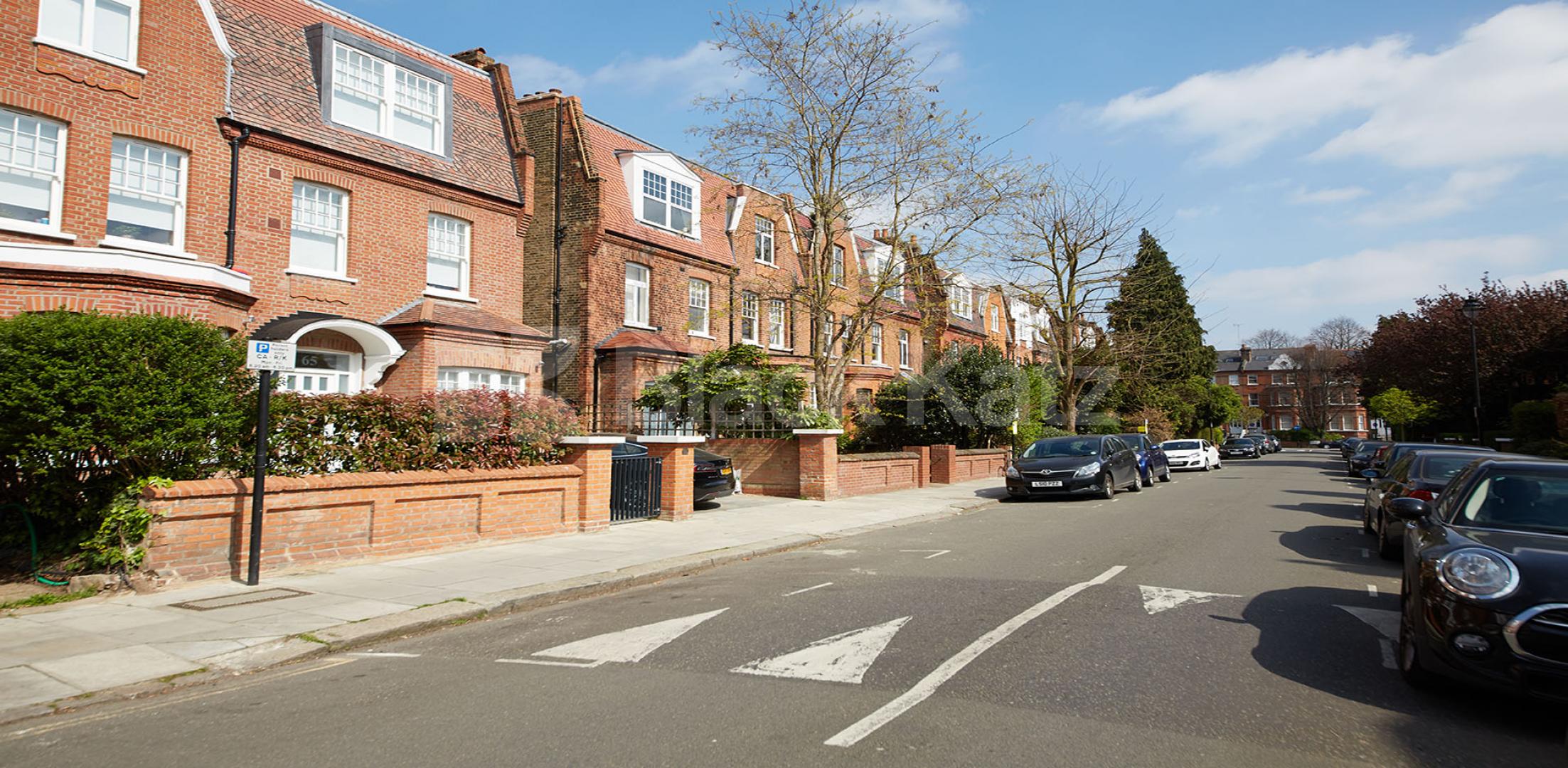 Gracefully tranquil 2 Bedroom, Furnished Flat in Aberdare Gardens NW6
